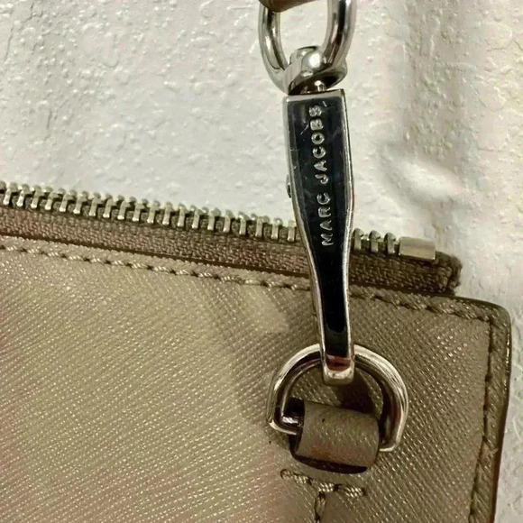 Marc Jacobs Mini Madison Leather Crossbody - Picture 4 of 8